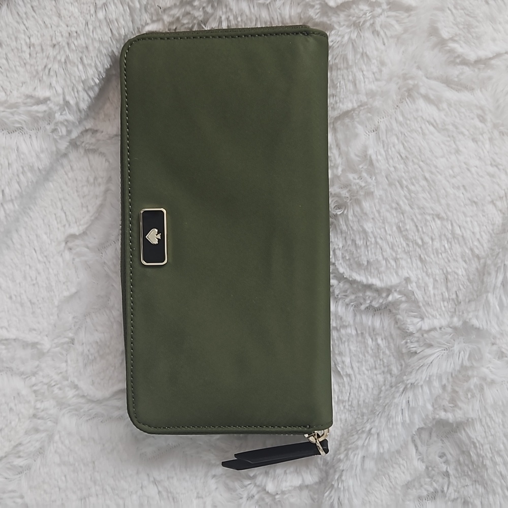 Kate Spade Olive Green Wallet - Picture 3 of 6